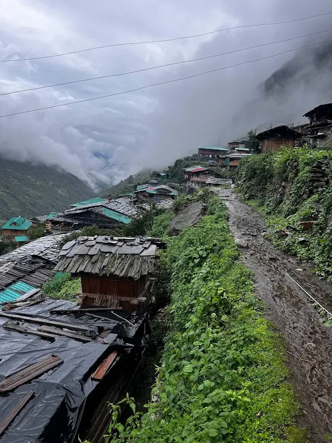 Rainy season in Osla Village | © MountRoutes
