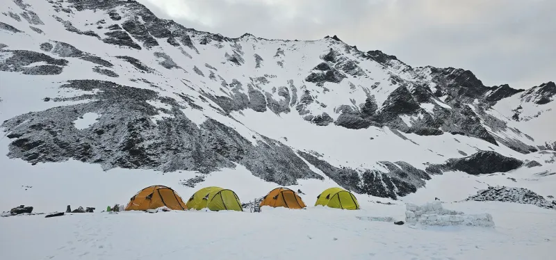 Mt yunam advance camp, In backdrop of snow | © MountRoutes